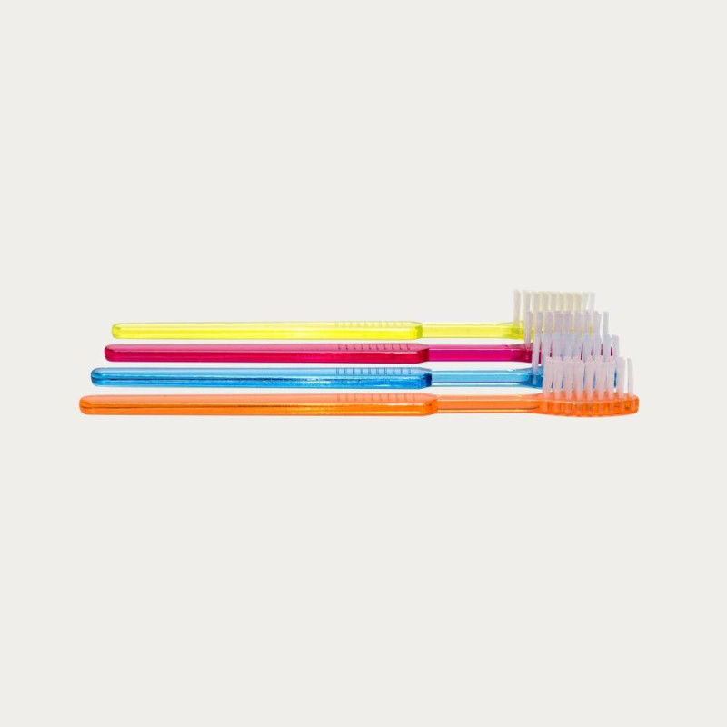 Brosse à dents imprégnée de dentifrice