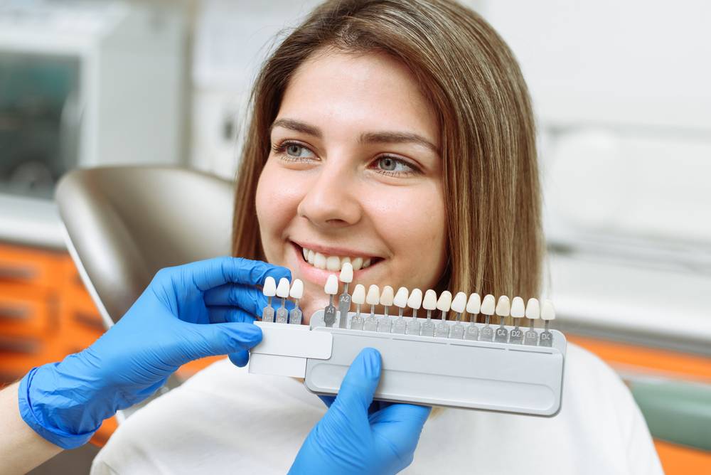 Comment se déroule un blanchiment dentaire chez le dentiste ?-1